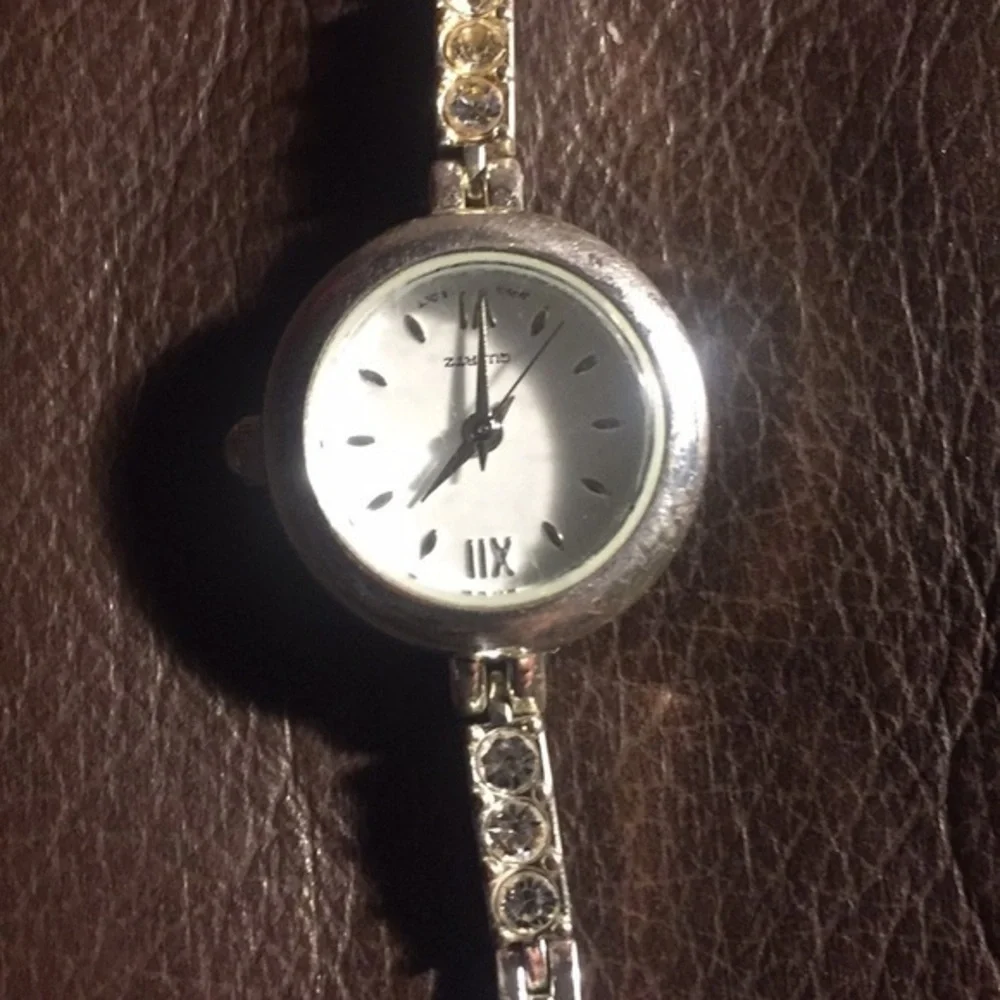 Lot of 3 Ladies Watches for 20$! - Picture 3 of 8